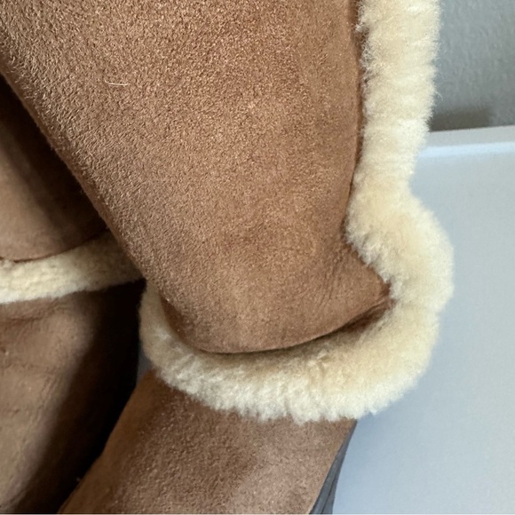 UGG sunburts tall woman’s boots - Picture 9 of 11